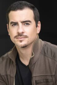 Hector David Ortiz dans le rôle de Ricky Morales