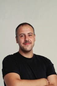 A. Safa Gerz في دور Ragıp