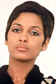 Cathy Rosier في دور Valérie