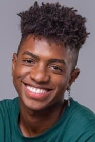 Bruno Vinicius as Leo