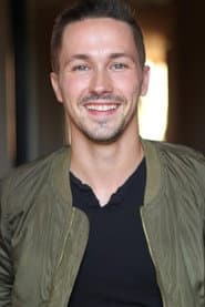 Alex Miller في دور Michael