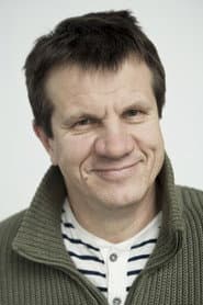 Hannes Kaljujärv dans le rôle de Head of the Militia Brigade
