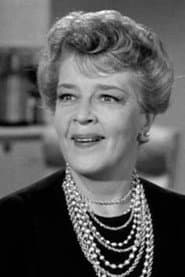 Harriet E. MacGibbon dans le rôle de Dona Luisa Desnoyers