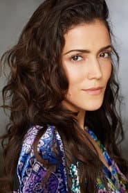 Crystal Hernandez dans le rôle de Leticia