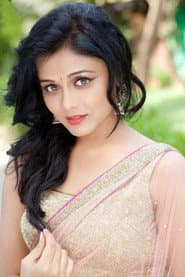 Prarthana Behere في دور Mona Mondkar