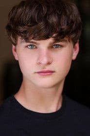 Braxton Quinney dans le rôle de Dustin Henderson (voice)