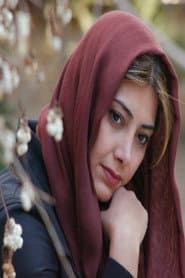 Ladan Tabatabaei dans le rôle de Zari