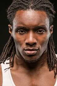 Israel Oba dans le rôle de Mason