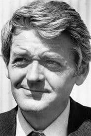 Hal Holbrook في دور 'Mr. Pappy'