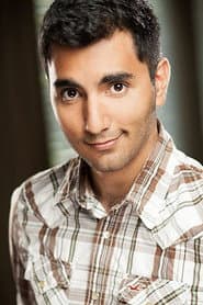 Shayan Bayat في دور Toby