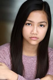 Cheyenne Nguyen dans le rôle de Joy