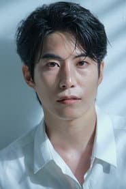 Seol Jun-su as Yong-seok