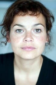 Aurélie Vérillon dans le rôle de Catherine (voice)