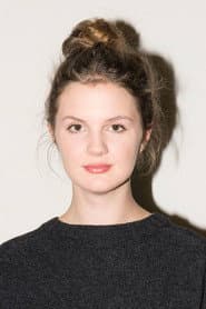 Alina Stiegler as Bine