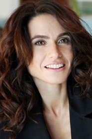 Florencia Raggi dans le rôle de Die Stimme