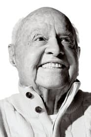 Lynn Stalmaster في دور Second Lieutenant