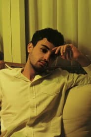 Pedro Tófani dans le rôle de Self