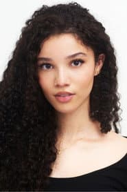Malia Baker في دور Alexis