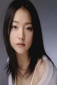 Lee Ah-i في دور Staff Sergeant Lee Yu-mi