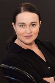 Янина Колесниченко في دور Irina