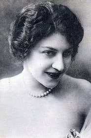 Yvonne de Bray as La chiffonnière