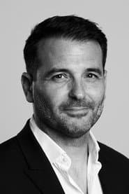 Raphael Honigstein dans le rôle de Self