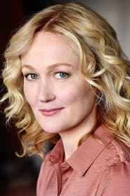 Tricia Munford dans le rôle de Tucker's Mother