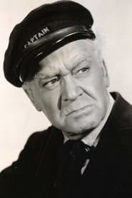Oscar O'Shea في دور Captain Walt Cushman