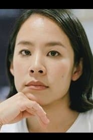 Ornanong Thaisriwong dans le rôle de Dr. Paul's Wife