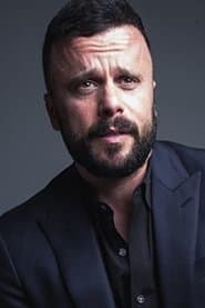Joris Jarsky dans le rôle de Detective Sergeant Rogers