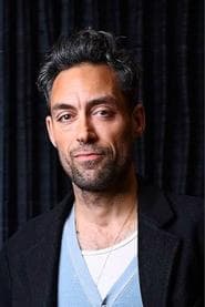 Alex Hassell في دور Jason