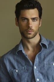 Trey Tucker في دور Harrison Lane