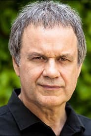 Gary Lammin في دور Mick (as Garrie J. Lammin)