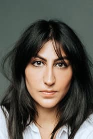 Arghavan Jenati في دور Cashier
