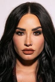 Demi Lovato dans le rôle de Smurfette (voice)