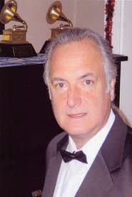 Tim Alexander dans le rôle de Piano, Vocals