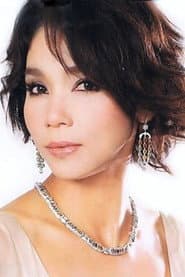 Janjira Joojang dans le rôle de Singer