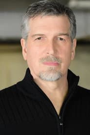 Michael McClendon dans le rôle de Lt. Col. Robert Jennings