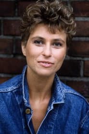 Claudia Demarmels dans le rôle de Ines Roeggeli