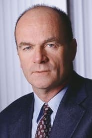 John Finn في دور Bob Hannagan