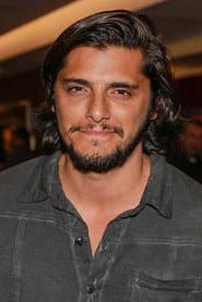 Bruno Gissoni as Tom Barelli