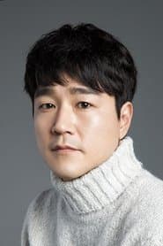 Tae In-ho as Song Hee-cheol