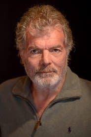 Andy Anderson dans le rôle de John Livingston