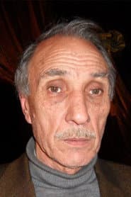 Vidadi Aliyev dans le rôle de Isgandar