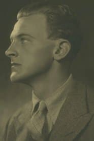 Christopher Casson dans le rôle de Old Scientist