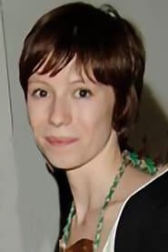 Charlotte Pinson dans le rôle de Girlfriend