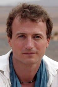 Crispin Bonham-Carter dans le rôle de Albert Fussell