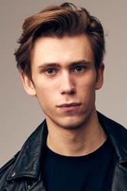 أوين تيج في دور Duncan West