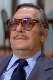 Fred Draper dans le rôle de Leo