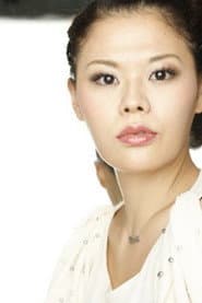 川面千晶 dans le rôle de Policewoman